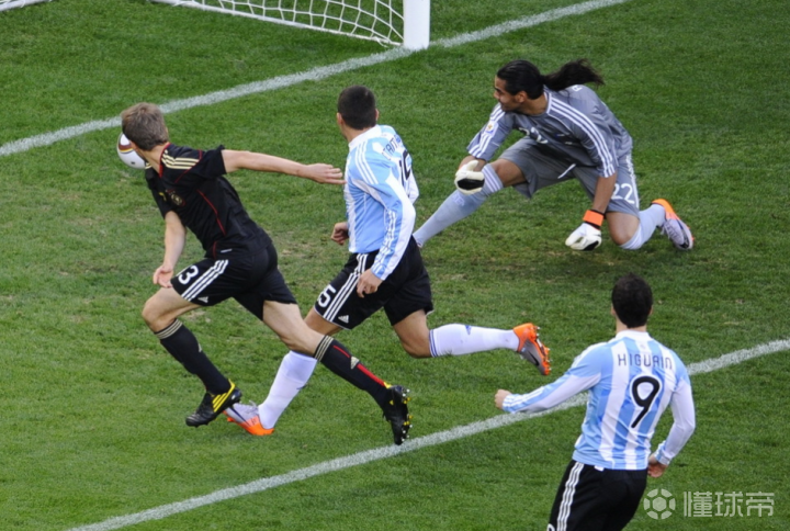 美国横扫乌拉圭,穆勒高光表现的简单介绍 美国横扫乌拉圭,穆勒高光表现的简单介绍