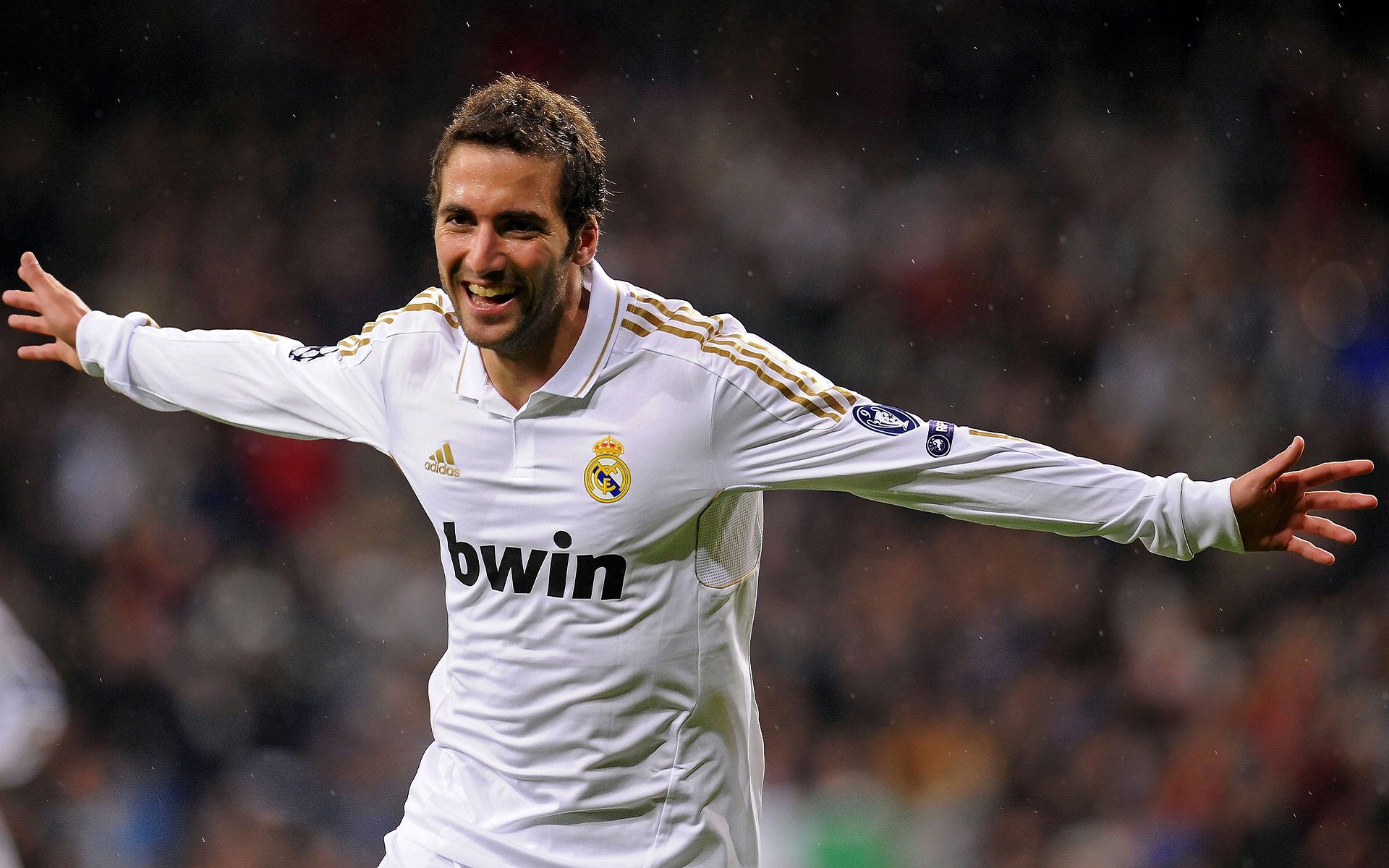 哈兰德关键一击，澳大利亚历史性斩落摩纳哥