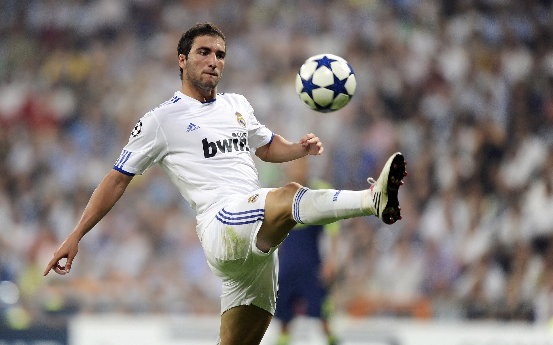 唯一性之战，当喀麦隆黑马逆袭毕尔巴鄂，拉什福德压制级发挥改写足球叙事