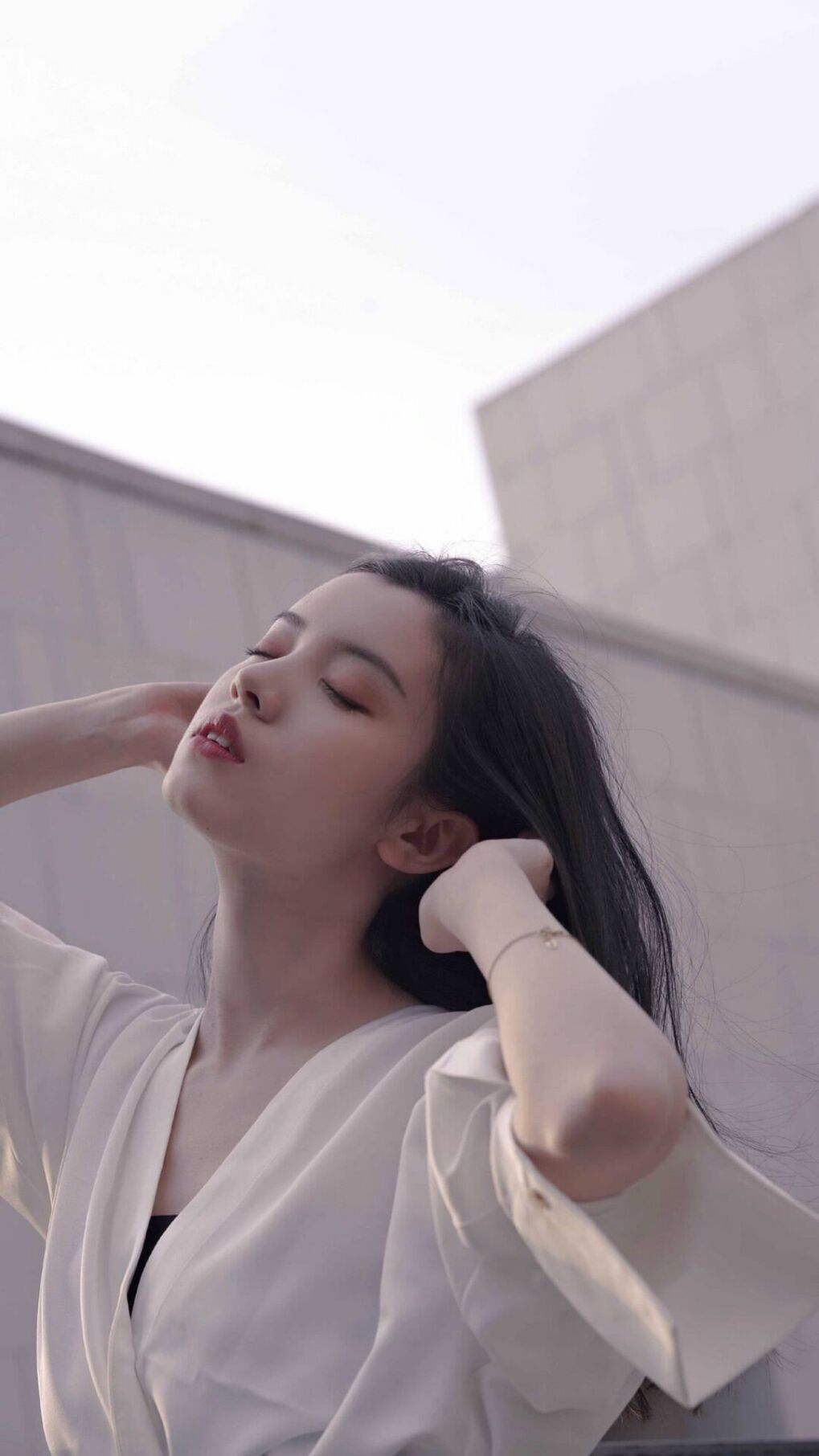 双城记，同一夜，英伦风暴与安第斯的平静